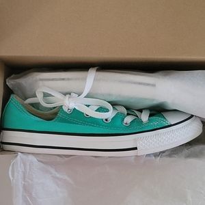 Unisex Converse Size 3